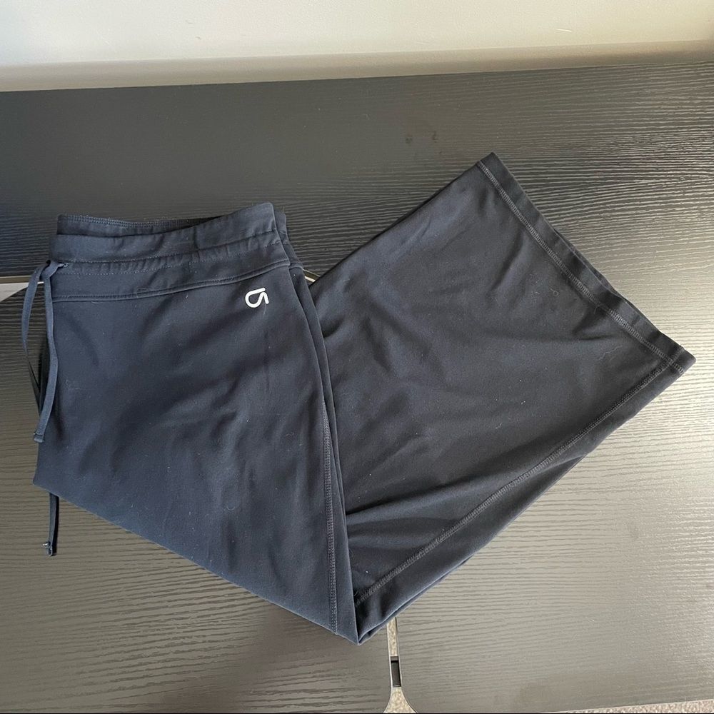 Gap Body Fit Capri Cropped Athletic Black Workout Pants, Gstretch, Large